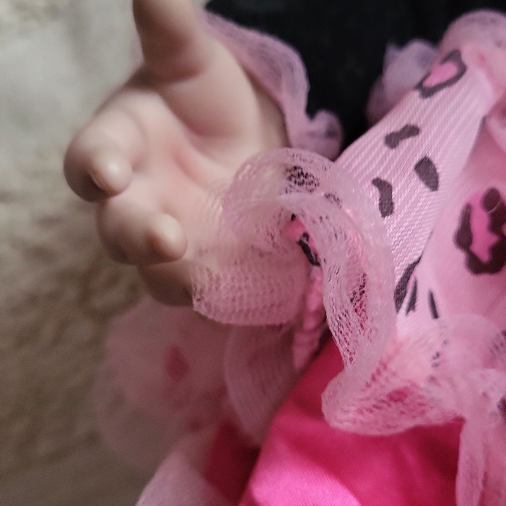 Adora Toddler Ready To Rock 20" Girl Weighted Doll Pink Leopard Tutu Clothes - Picture 6 of 11